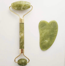 Lade das Bild in den Galerie-Viewer, Jade Roller mit Qua-Sha-Set